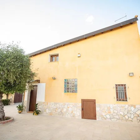 Nikla Villa