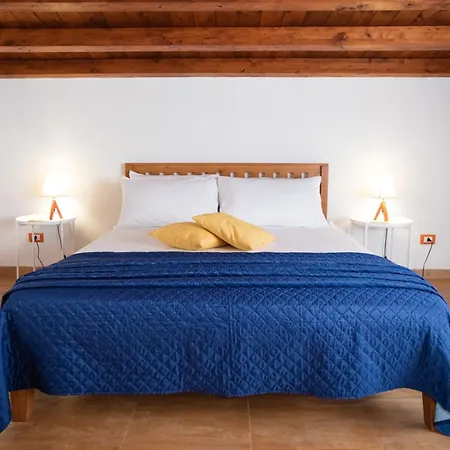 Nikla Βίλα Συρακούσες