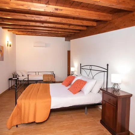 Nikla Βίλα Συρακούσες